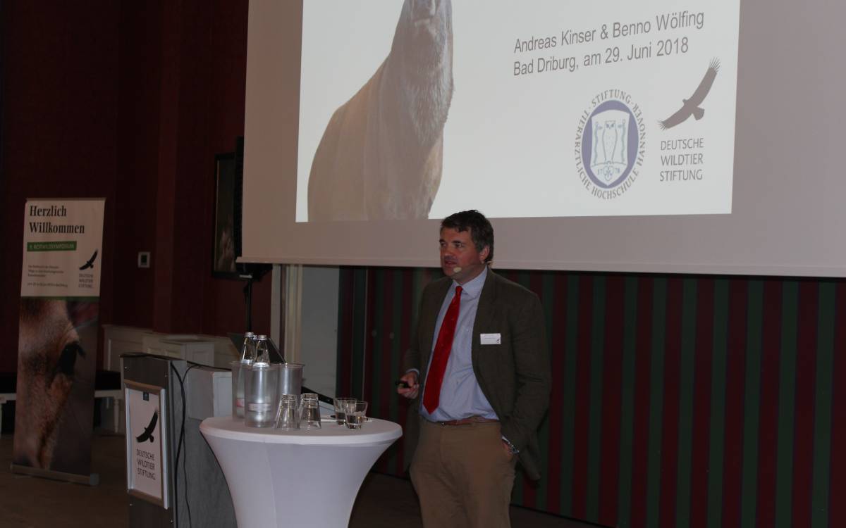 Dr. Andreas Kinser stellt die Ergebnisse der Studie der Tierärztlichen Hochschule Hannover vor.